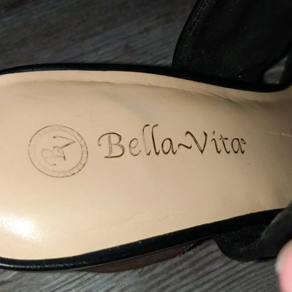 Bella-Vita black peektoe leather heeled shoes